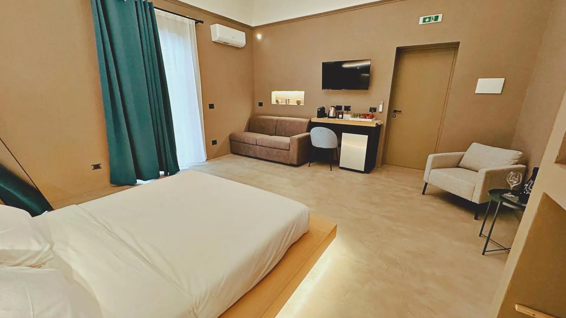 L'Opera - Camera Politeama Bed & Breakfast Palermo Italy